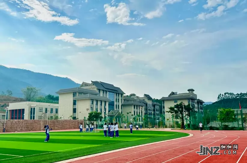景谷易成高级中学