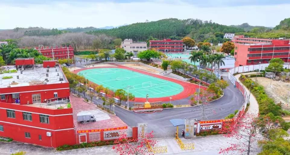 阳东新鸡山学校