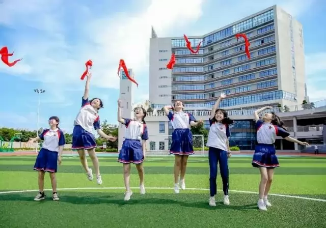 泉州市洛江区外国语学校