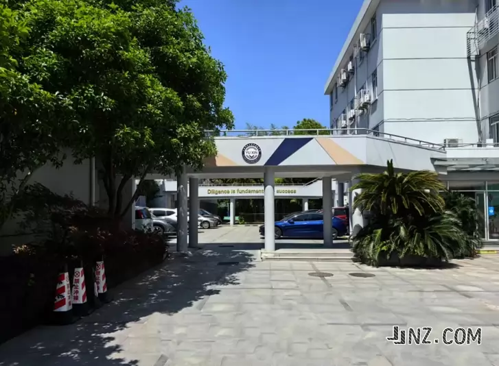 上海市民办育辛高级中学