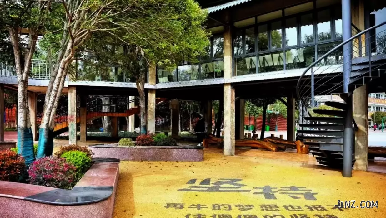 洛阳市东明外语实验学校3