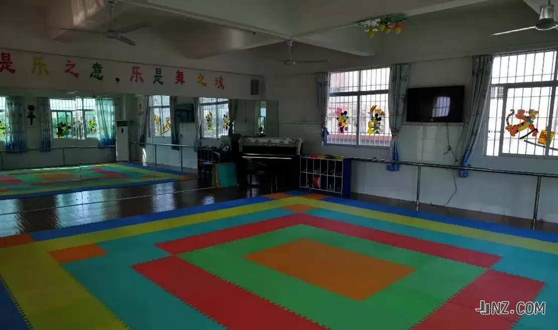 东莞市横沥新厦小学2