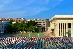 东莞市寮步镇横坑小学最新收费标准(伙食费+课后服务费+校服费)