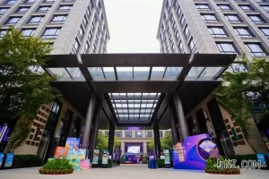 杭州市余杭区绿城育华翡翠城学校收费标准(学费+住宿费)