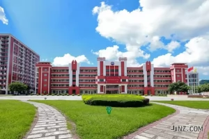 恩平黄冈实验中学收费标准(学费+住宿费)