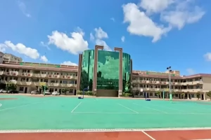 东莞市长安培英小学收费标准(学费+伙食费+校服费)