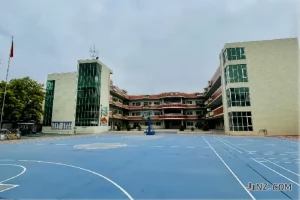 东莞市石排铭科小学收费标准(学费+伙食费+校车费)