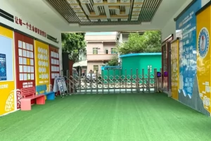 东莞市石排智元小学收费标准(学费+伙食费+校车费)